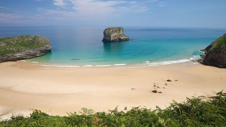 Playa de Ballota