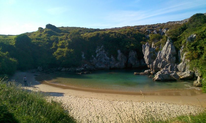 Playa de Gulpiyuri