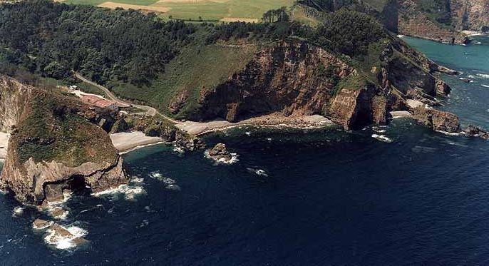 Playas de Portiella y Puertochico